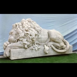 003 Canova Sleeping Lion