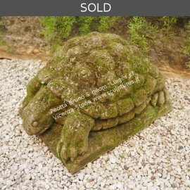 R039 Turtle Sculpture