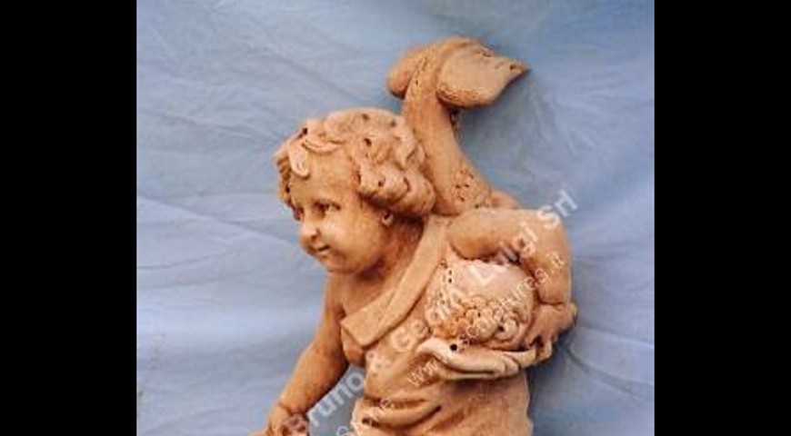 061 Putto with Dolphin