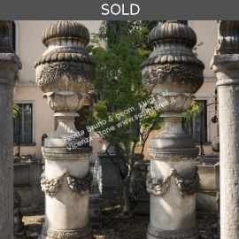 R059 Large Finials